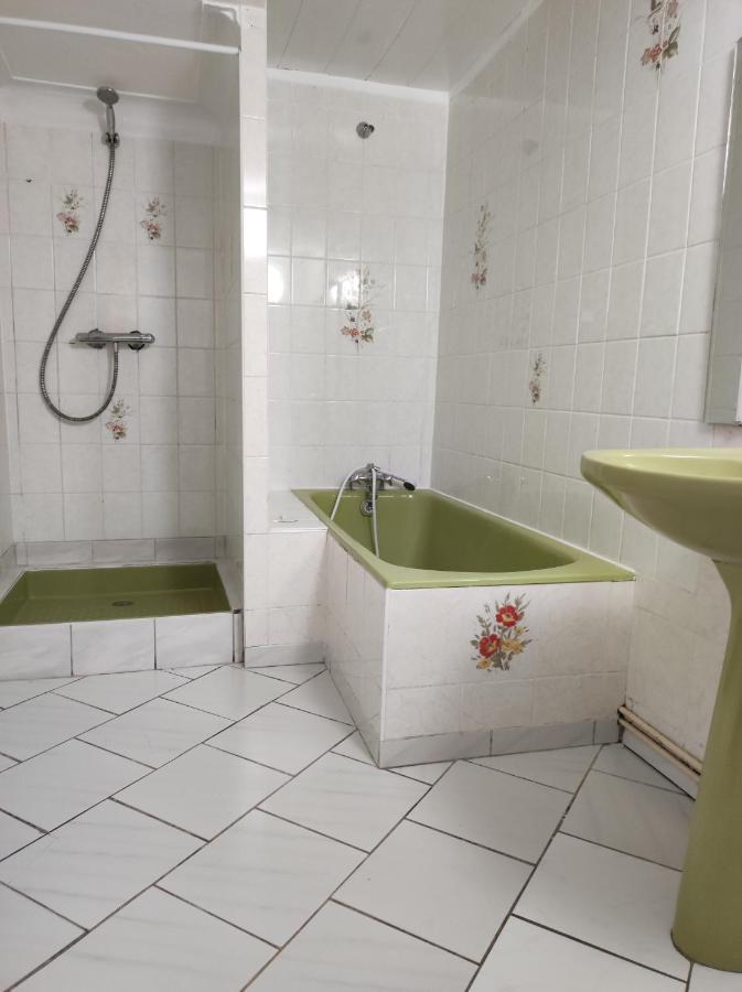 Gite "Fils Et Cotons" Piscine Interieure Chauffee A L'Annee Et Sauna Prive Celles-sur-Plaine Exterior foto
